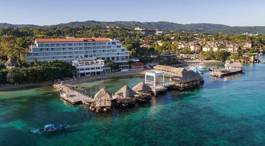SANDALS BUTLER & BUSINESS MEGA DEAL APR-JUN 26