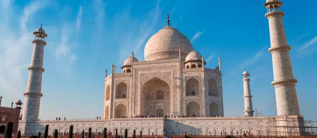 INDIA: AMAZING TIGER SAFARI & CLASSIC TAJ MAHAL
