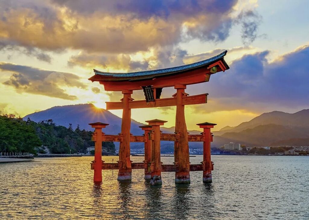 TREASURES OF JAPAN: THE 360 EXPERIENCE