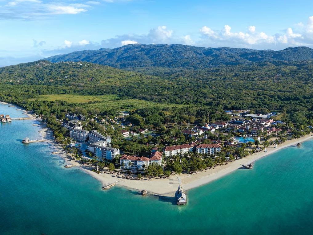 SANDALS JAMAICA JUNE MEGA DEAL