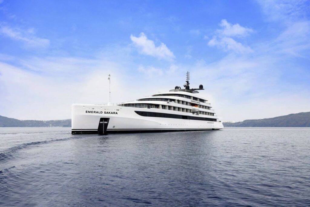 NEW YEAR IN NEW YORK & CARIBBEAN SUPER YACHT MEGA DEAL